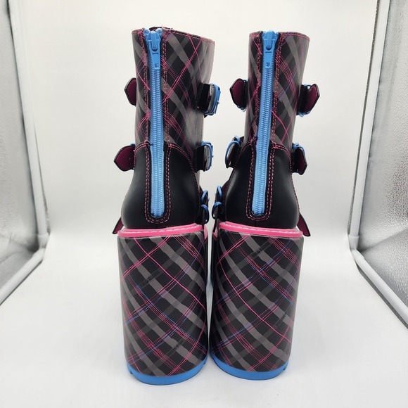 Monster High YRU Dune Platform Wedge Boots Size 10 Plaid Goth Pink Blue - Picture 2 of 8